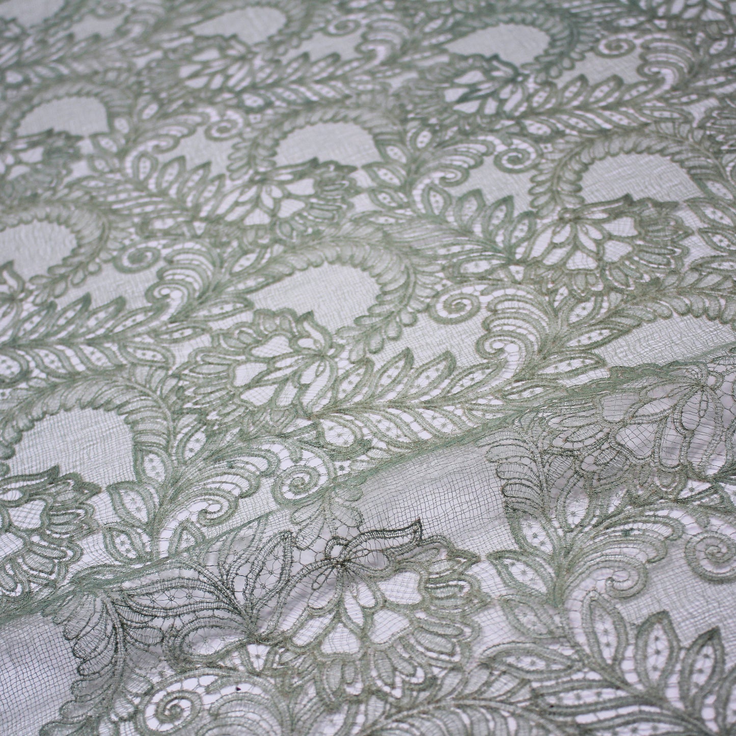 Pizzo Doppio Bordo Ricamato con Fiori e Foglie
