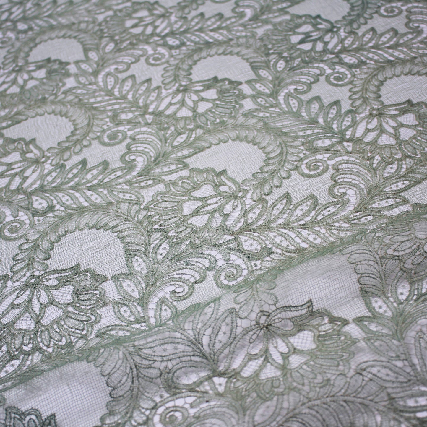 Pizzo Doppio Bordo Ricamato con Fiori e Foglie