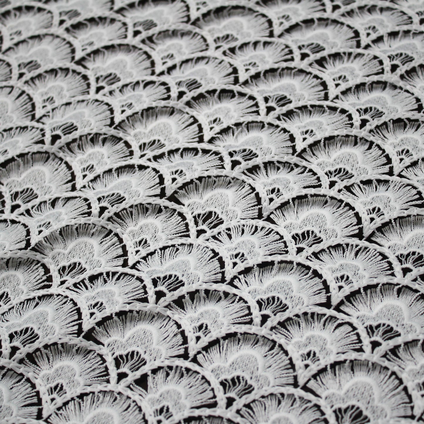 Pizzo Macramè a Ventagli Squame