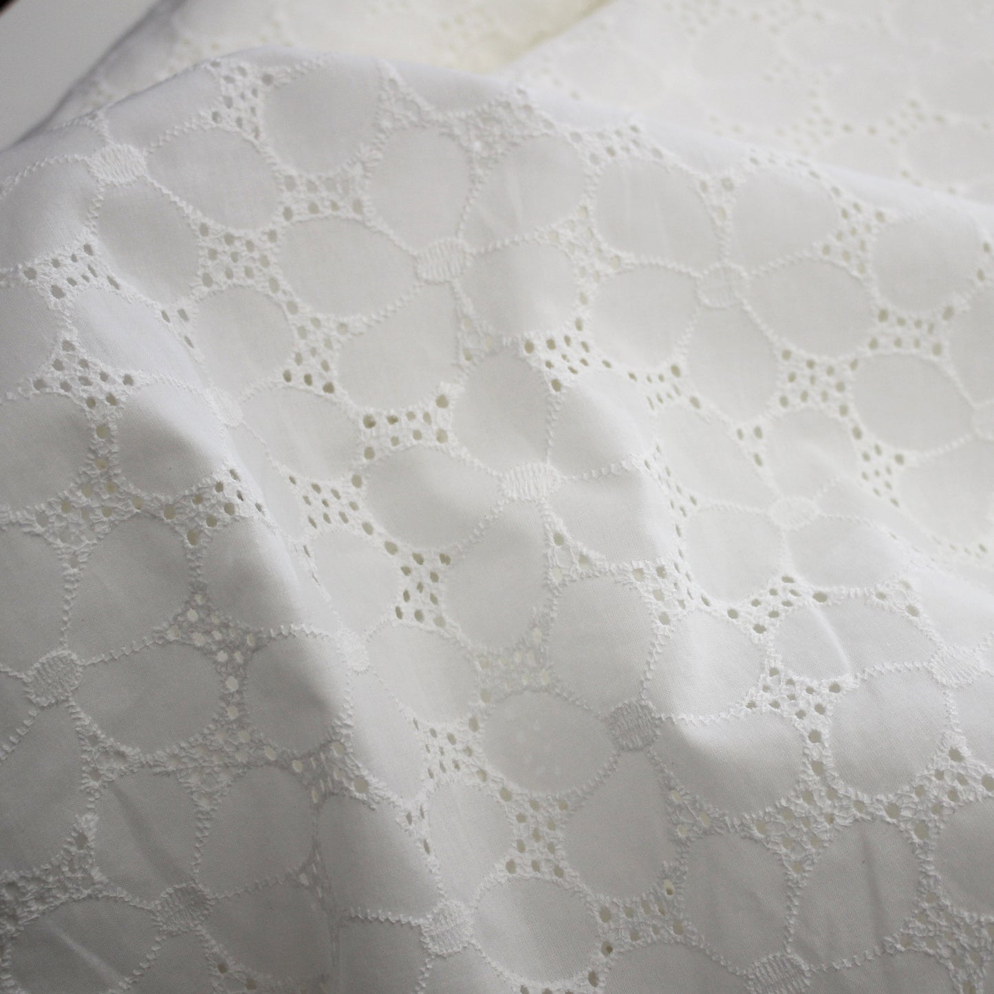 Sangallo Lace with Flowers