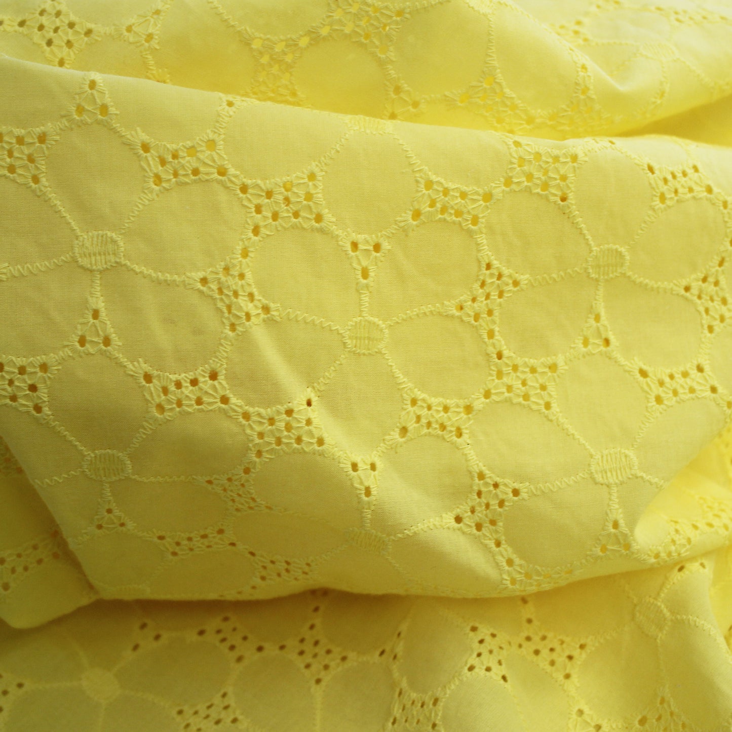 Sangallo Lace with Flowers