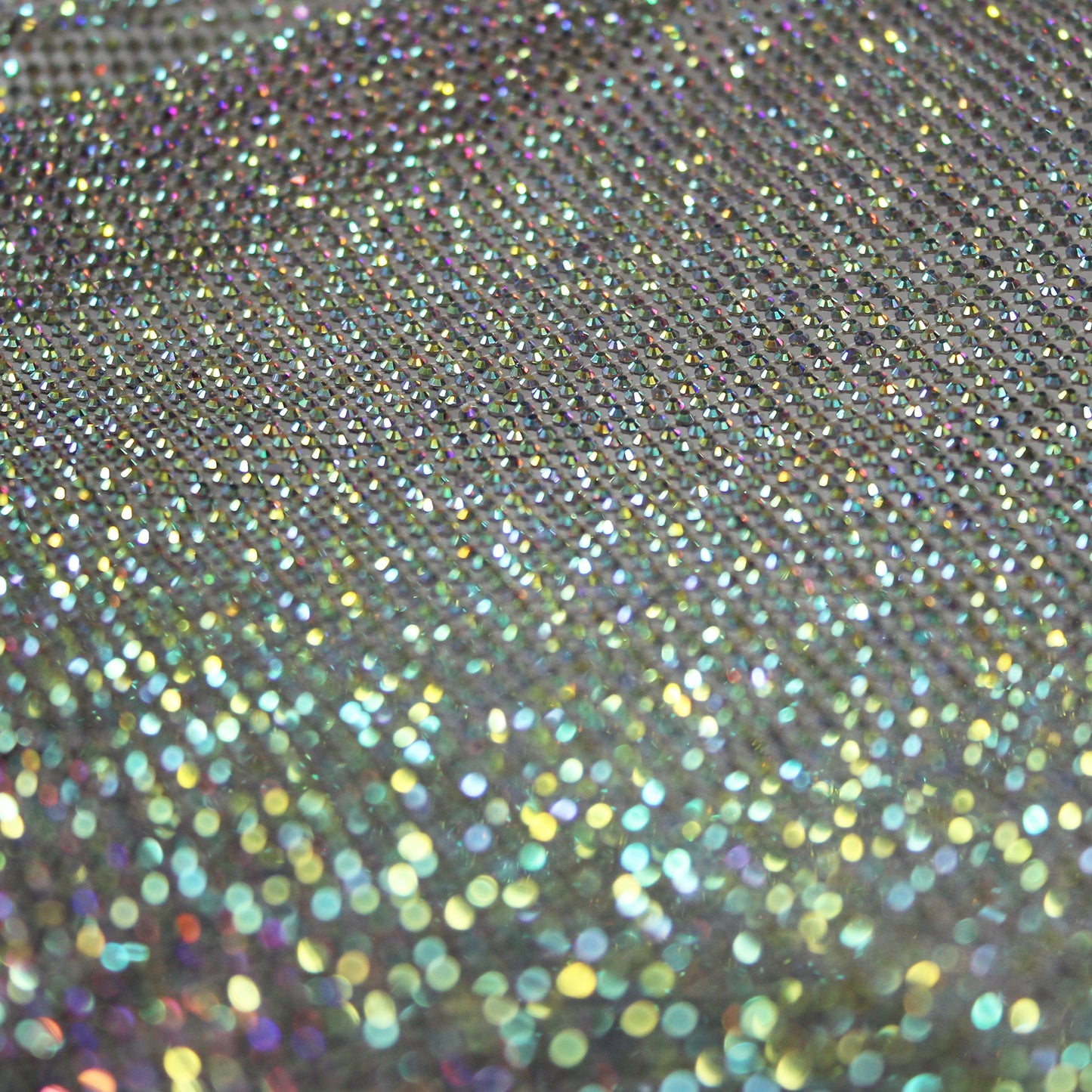 Rete Stretta con Strass Tondi Piccoli Tono su Tono
