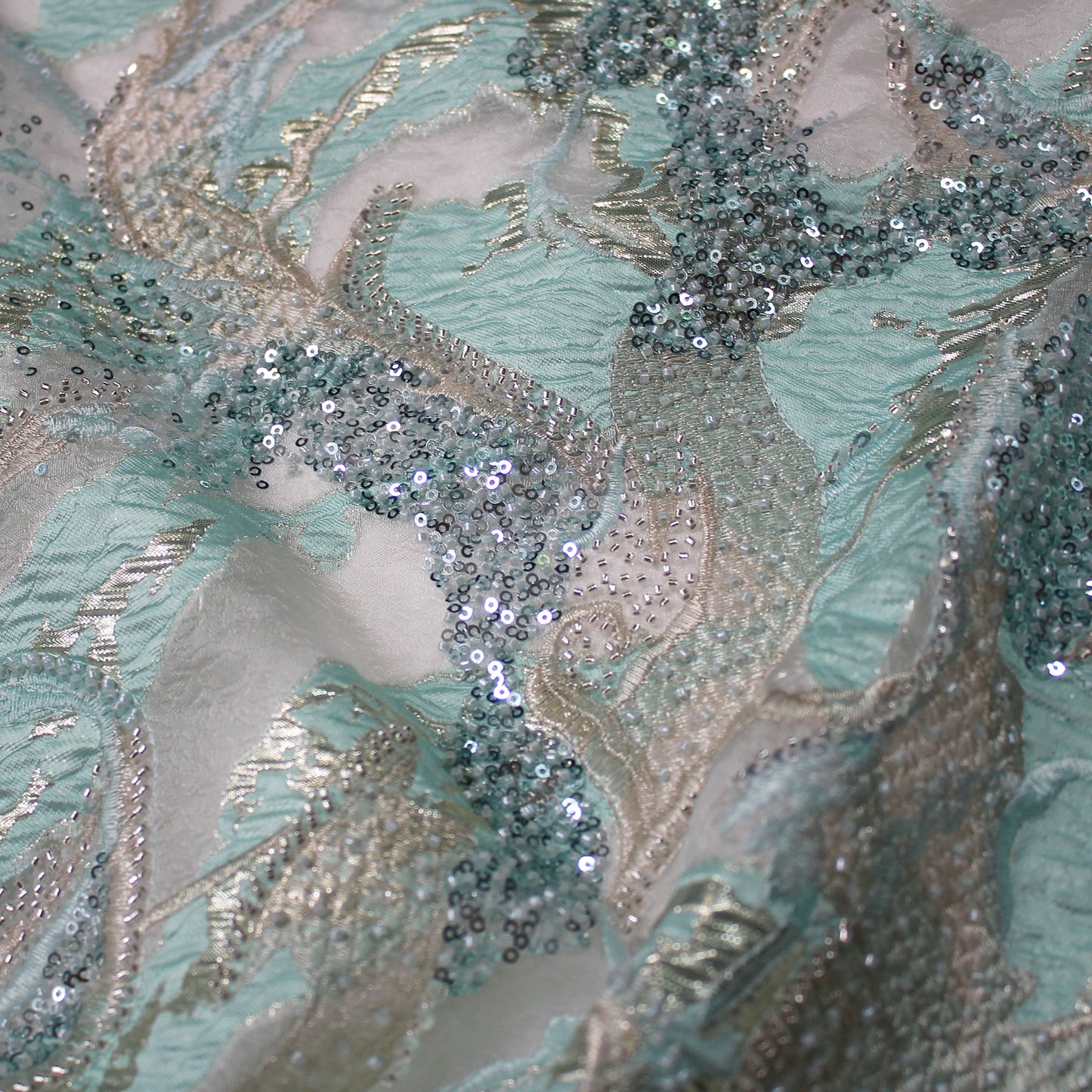 Tessuto Broccato con Motivo Astratto, Paillettes e Perline