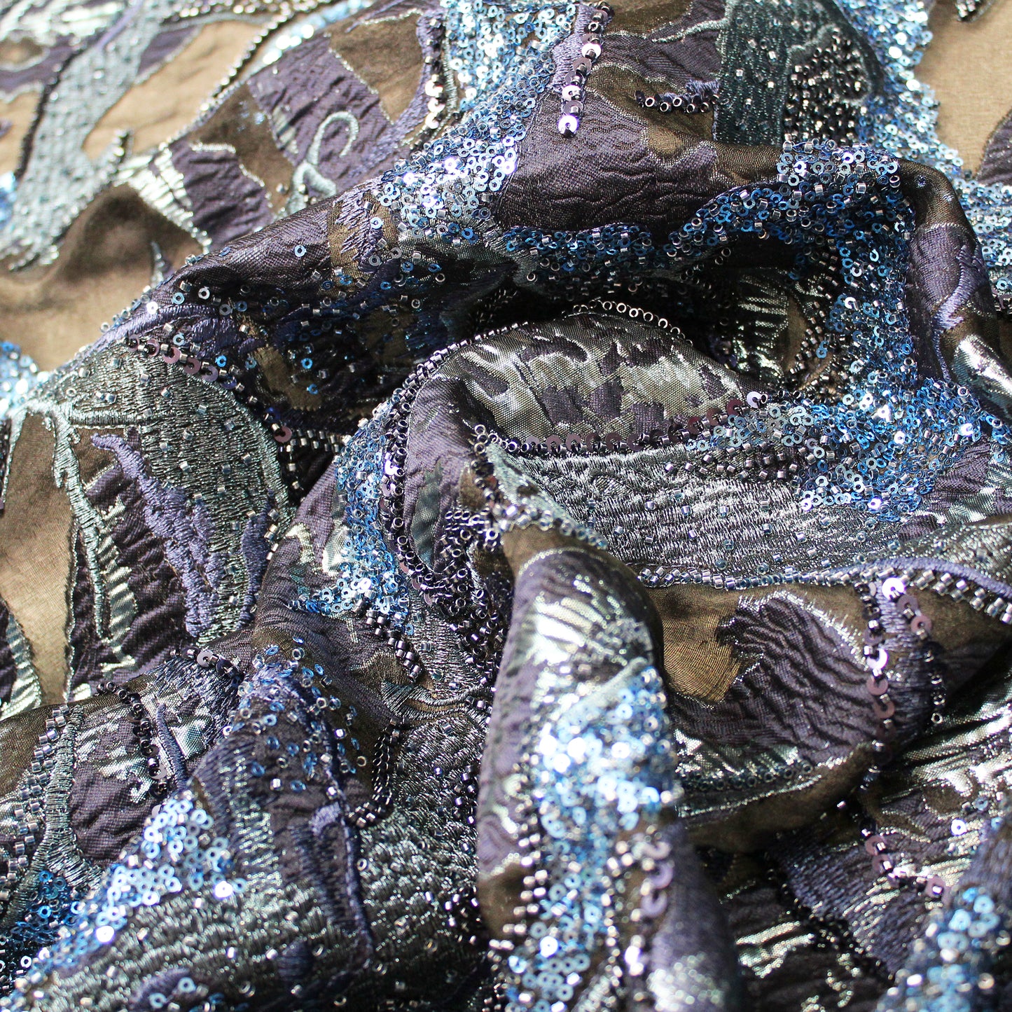 Tessuto Broccato con Motivo Astratto, Paillettes e Perline