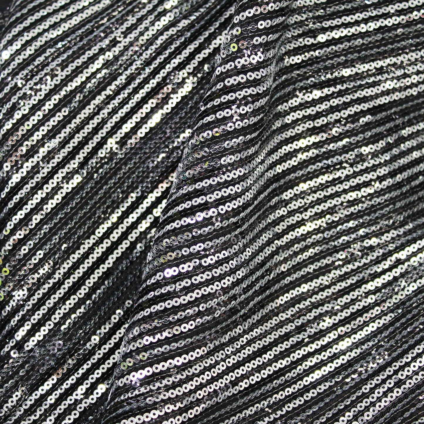 Tulle Ricamato con Paillettes a Campo Pieno in Fasce Verticali
