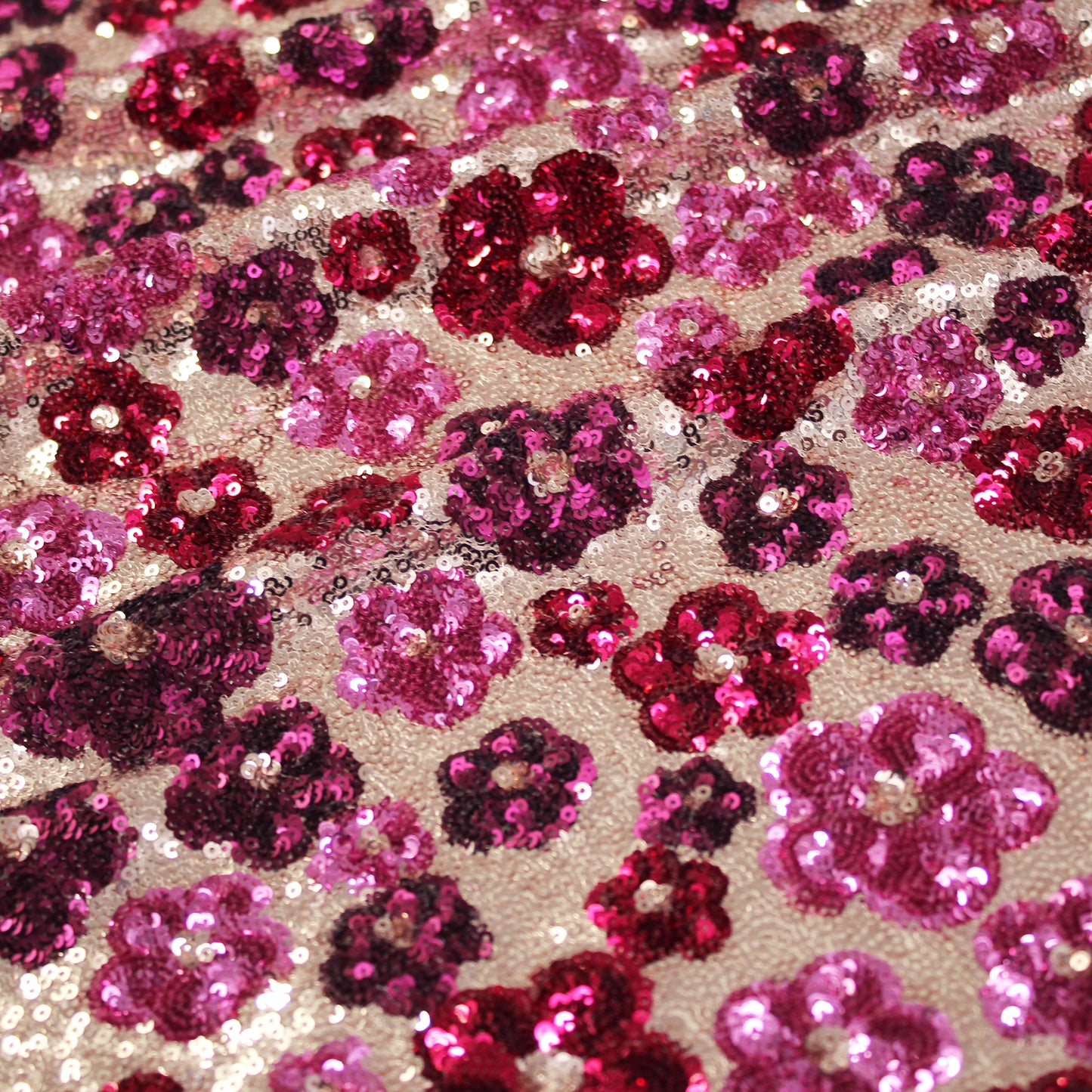 Tulle Ricamato con Paillettes a Campo Pieno e Fiori Multicolor