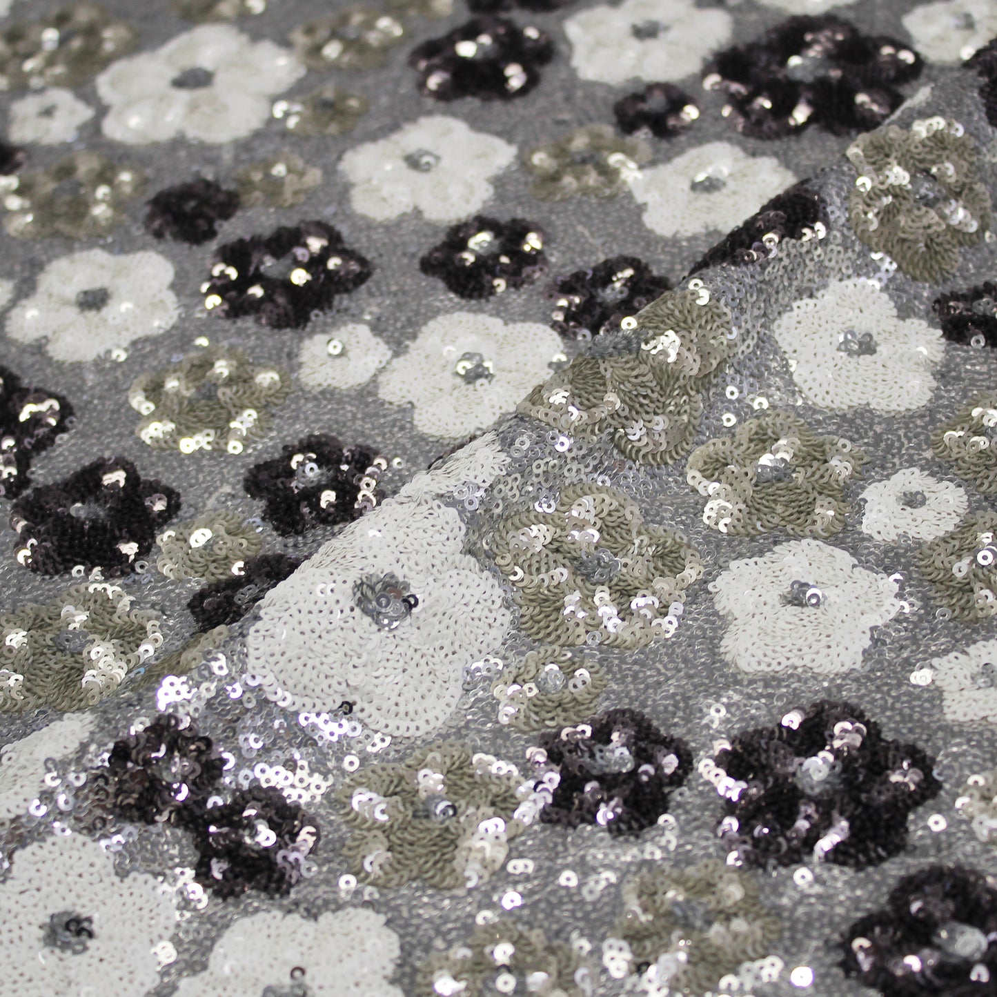 Tulle Ricamato con Paillettes a Campo Pieno e Fiori Multicolor