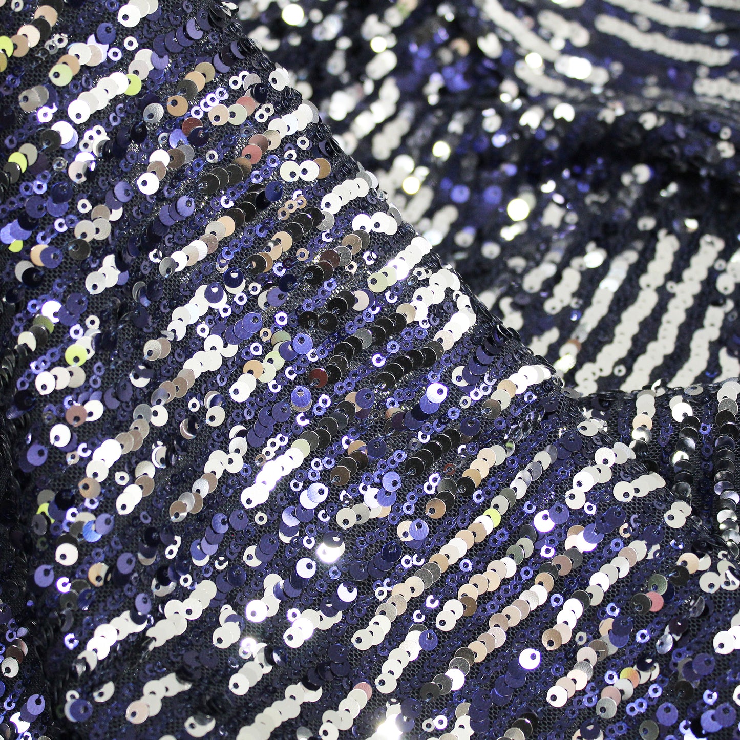 Tulle Ricamato con Paillettes a Fasce Verticali