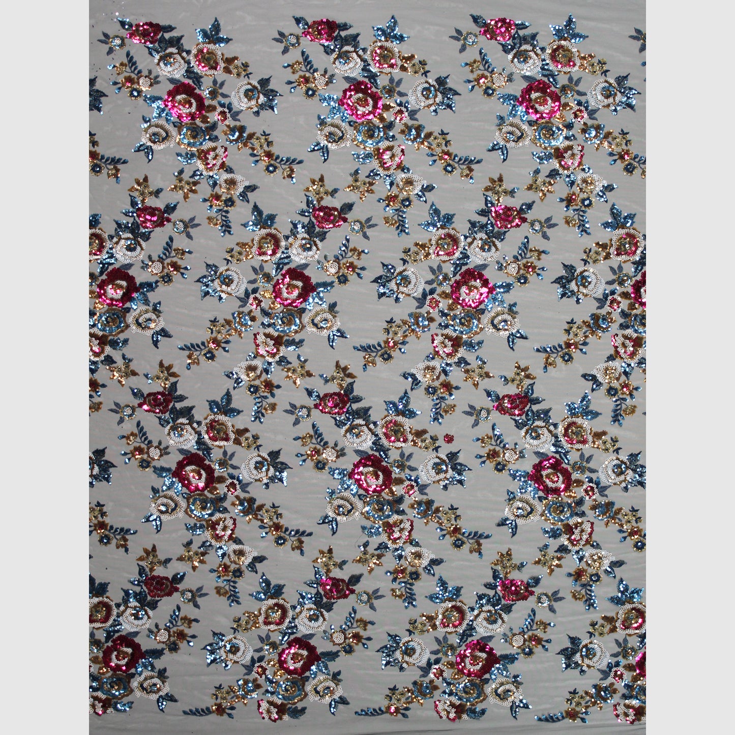 Tulle Ricamato con Paillettes e Mazzi di Fiori
