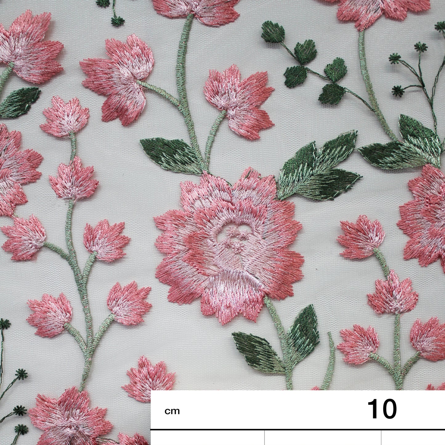 Tulle Ricamato Rosa con Fiori Rosa in Lurex