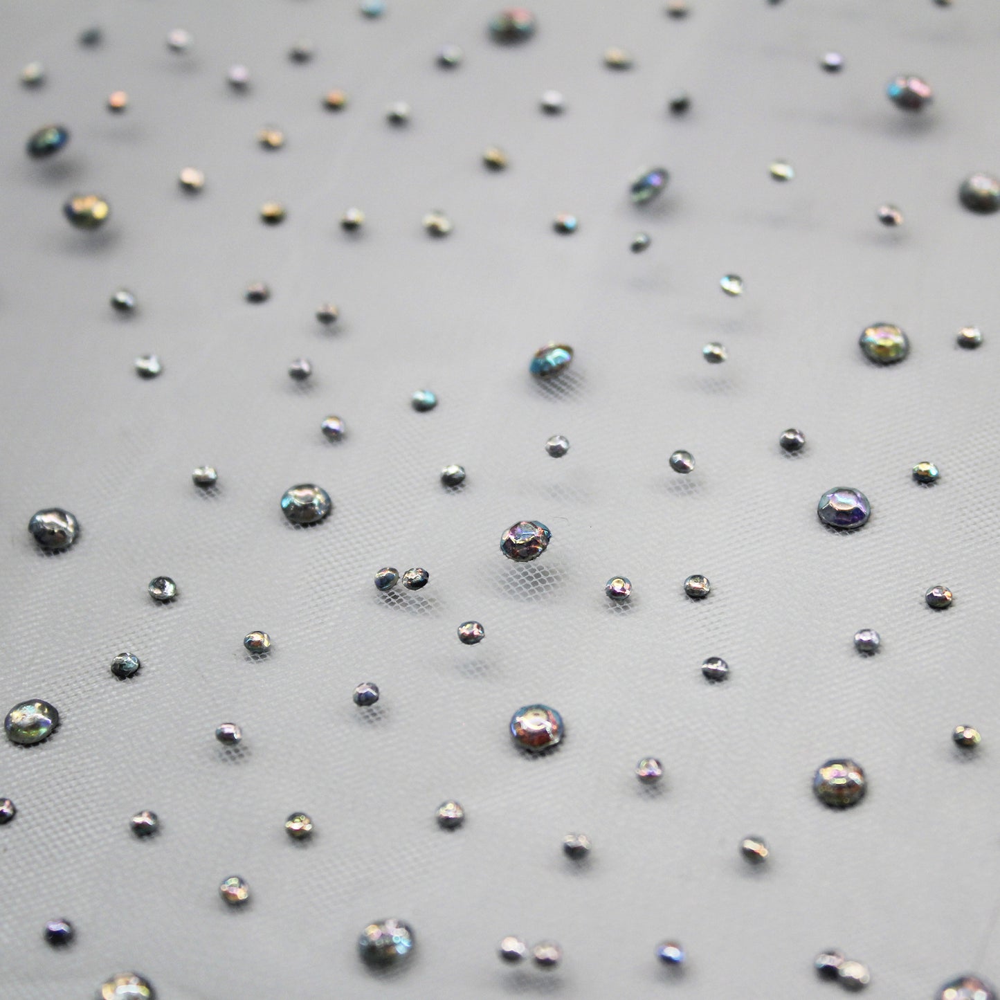 Tulle Ricamato con Strass Multicolor