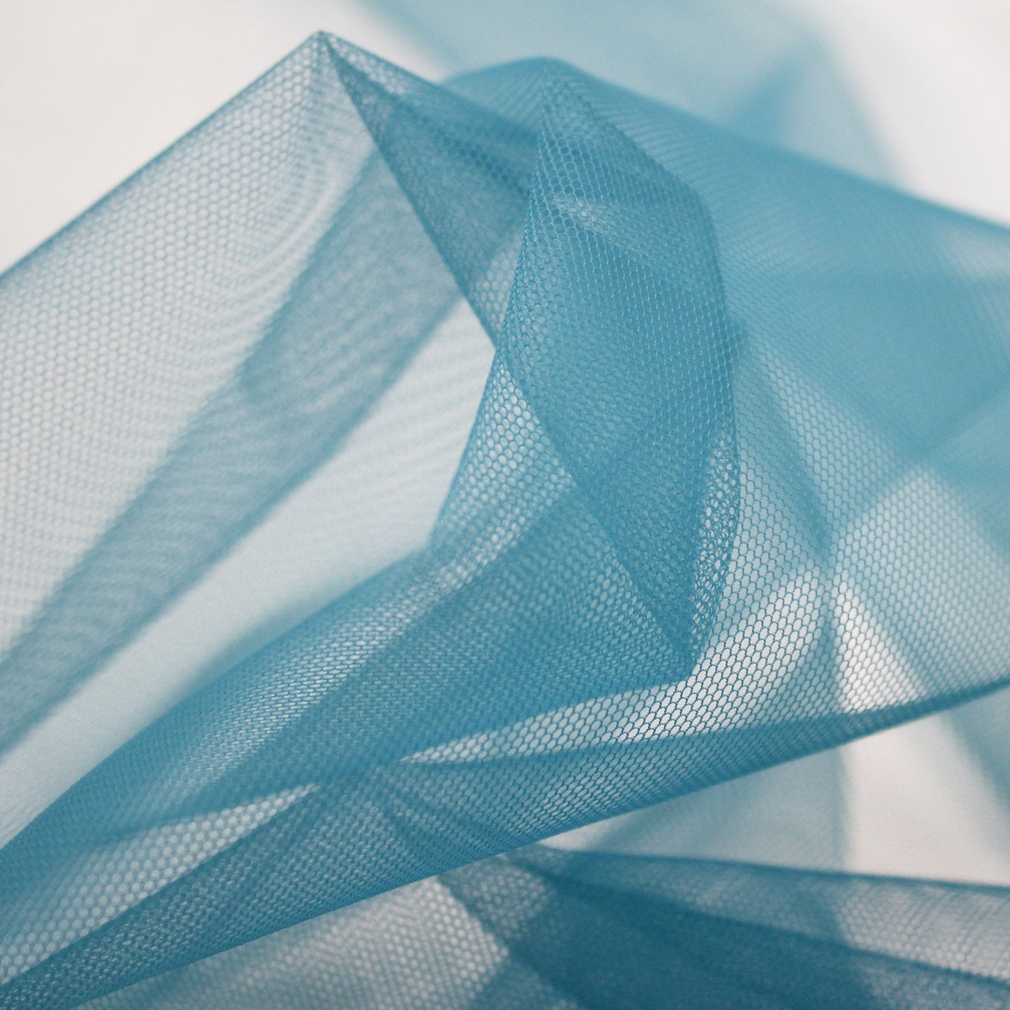 Tear-Resistant Embroidery Tulle