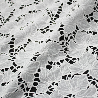 Pizzo Macramè Doppio Bordo con Petali di Fiori