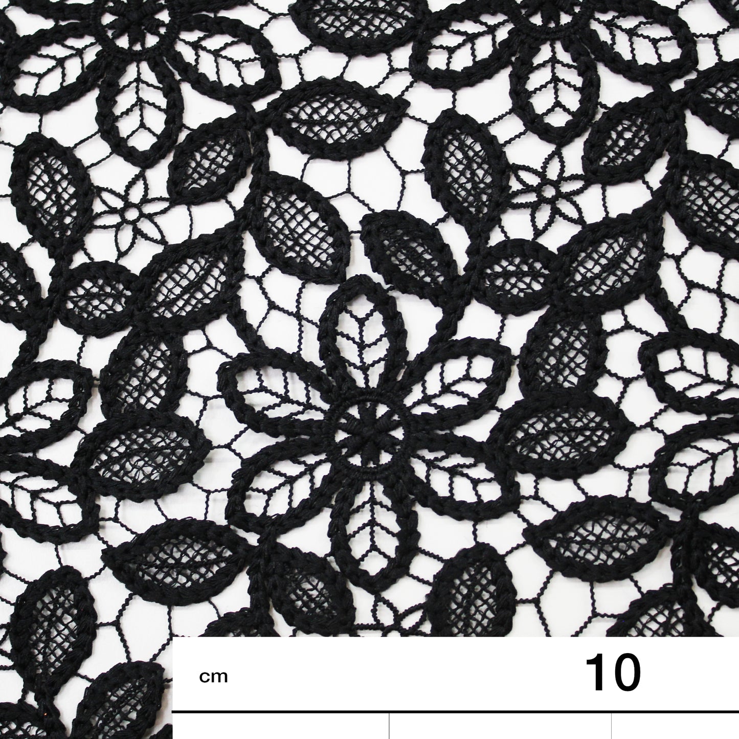 Pizzo Macramè con Fiori