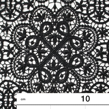 Macramé Lace with Rosette Motif