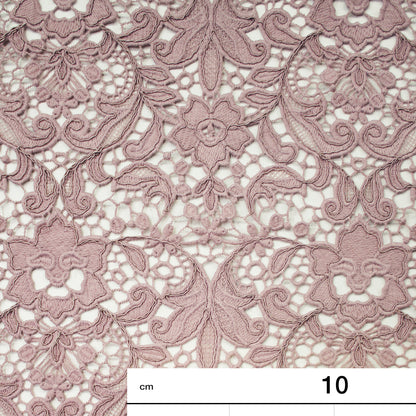 Pizzo Macramè Ricamato e Rebrodato con Fiori