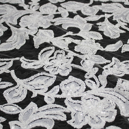 Pizzo Ricamato con Fiori di Pailletes Iridate e Lucide