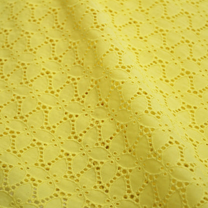 Sangallo Lace with Flowers and Four-Leaf Clovers