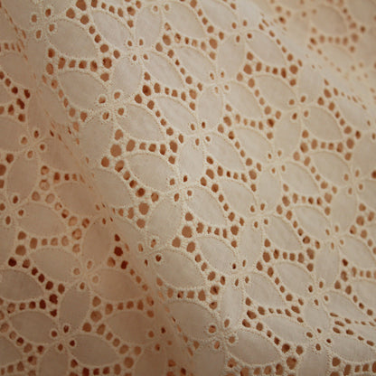 Sangallo Lace with Flowers and Four-Leaf Clovers