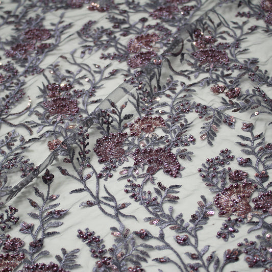 Tulle Ricamato a Filo con Fiori a Ventaglio, Paillettes, Coralli e Perline