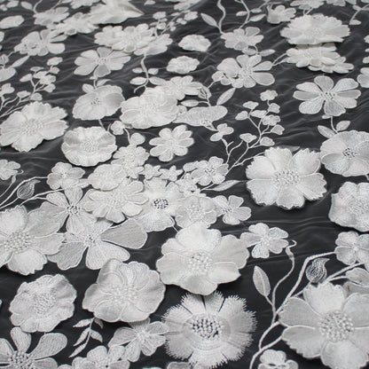 Tulle Ricamato con Fiori 3D Multiforme e Foglie