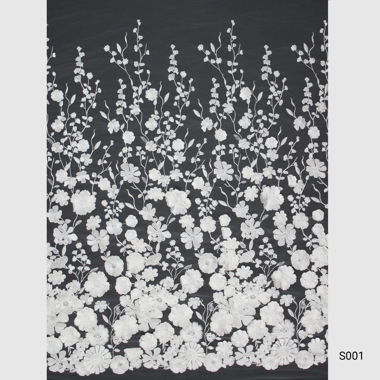Tulle Ricamato con Fiori 3D Multiforme e Foglie