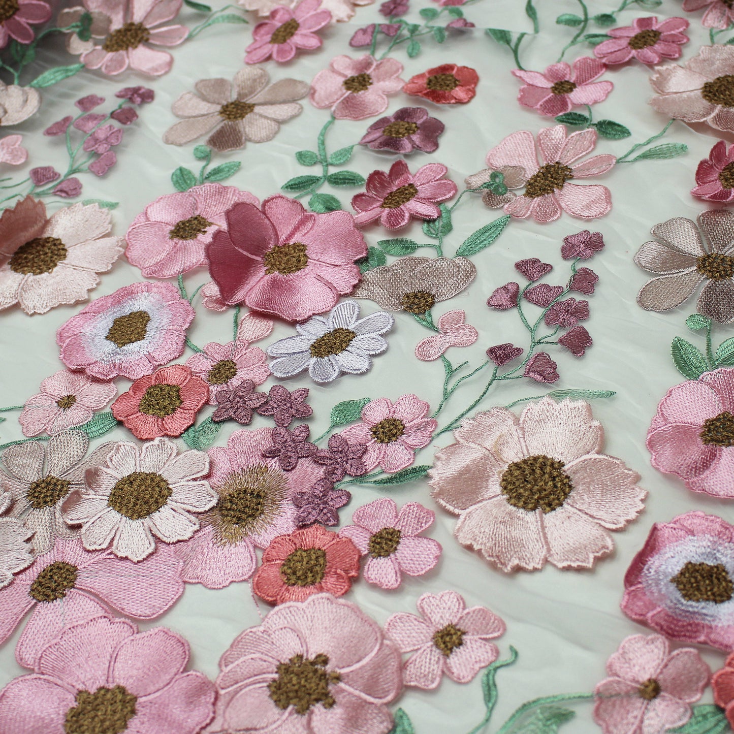 Tulle Ricamato con Fiori 3D Multiforme e Foglie