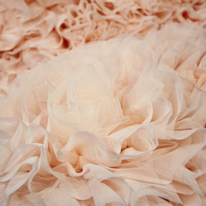 Tulle Ricamato con Fiori Grandi 3D e Rouches