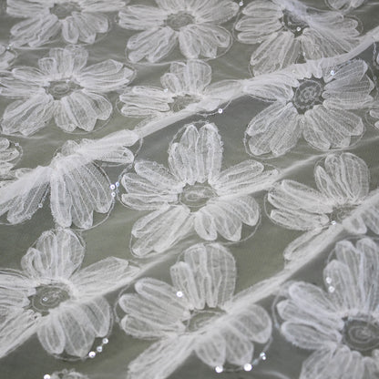 Tulle Ricamato con Fiori in Tulle e Paillettes