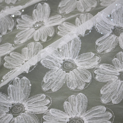 Tulle Ricamato con Fiori in Tulle e Paillettes