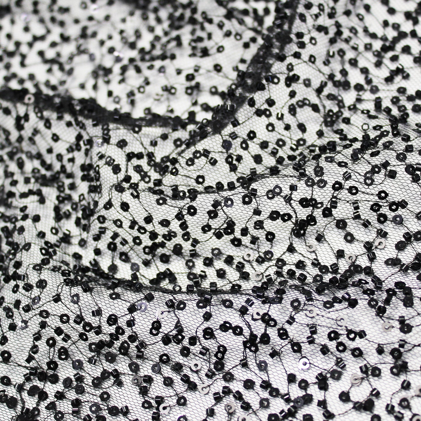 Tulle Ricamato con Paillettes e Perline a Campo Pieno