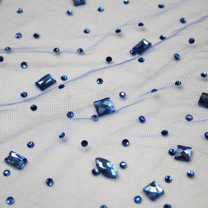 Tulle Ricamato con Strass e Pietre Multiforme Tono su Tono Effetto Degradè